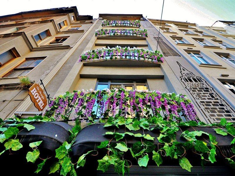 The Beyoglu House Hotel Istanbul Bagian luar foto