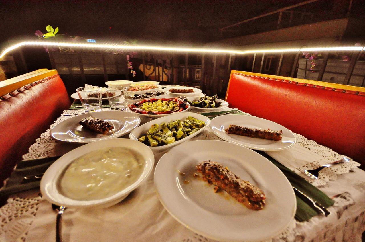 The Beyoglu House Hotel Istanbul Bagian luar foto